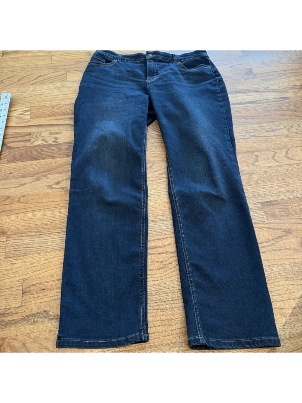 CHICOS SO LIFTING SLIMMING 1.5 SHORT DENIM JEANS WOMENS US 10